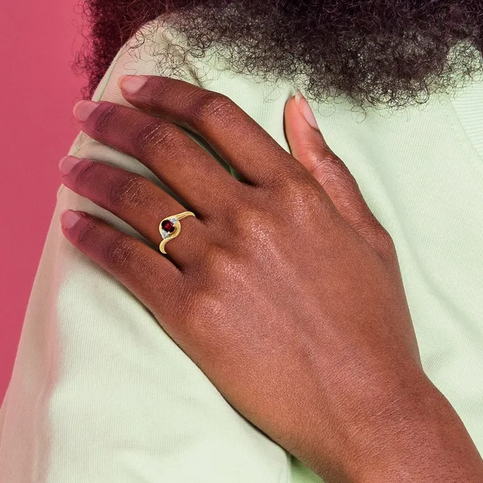 Rings Goldiacom 14K Yellow Gold Garnet and Real Diamond Ring